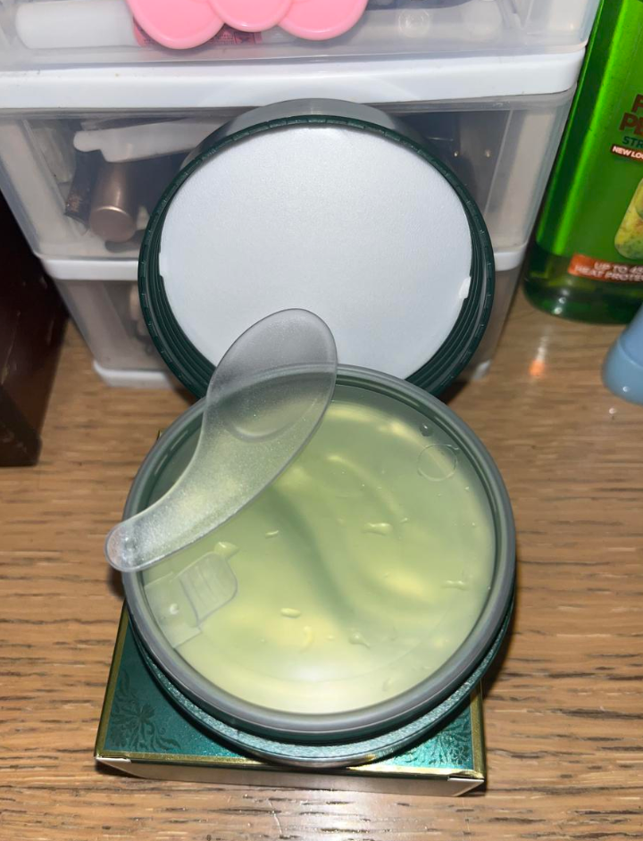 Review by Jessica Peterson